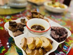 -闯关东东北农家菜(崂山石老人店)