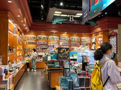 -西西弗书店&矢量咖啡(壹方购物中心店)