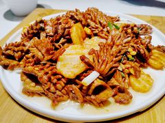 爆炒腰花-闫府私房菜·百年鲁菜(恒隆店)