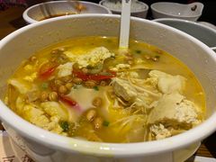 -渝是乎川渝小炒(新世界百货望京店)