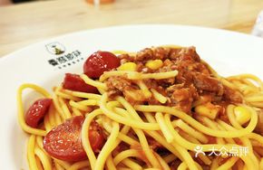 Black Pepper Beef Spaghetti with Hunan Style