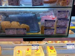 -白玉兰食品甜凤店(合生汇店)