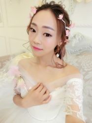 -艾米丽婚纱礼服