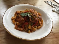 辣汁香肠宽面-A30 BISTRO