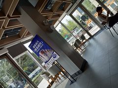 -瑞幸咖啡(杭州绿地中央店)