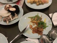 -飨食汇全日制餐厅·昆山皇冠假日酒店(九方店)