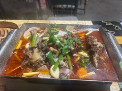 -琥珀老六龙虾(四里河店)