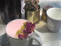 -FLOVIE FLORIST CAFE