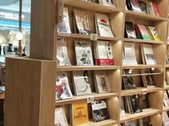 -猫的天空之城概念书店(印象城购物中心店)