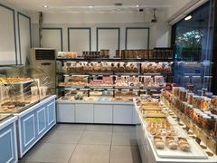 面包甜点陈列柜-金凤成祥(西罗园店)