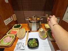 -独食火锅·半米屋台(直营总店)