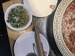 -杨肥肠火锅大排档(火车站花园店)