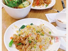 -蓉李记成都名小吃(武汉菱角湖万达店)