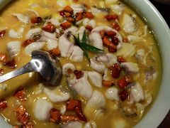 招牌酸菜鱼-辣得叫湘菜(四明店)