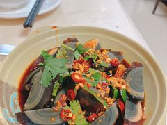 凉拌皮蛋-胡须佬鸡煲四季火锅(龙珠大道店)