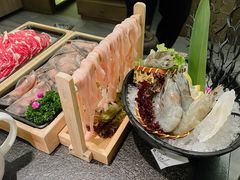 -湊湊火锅·茶憩(打浦桥日月光店)