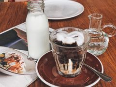 -ROAST coffee & eatery