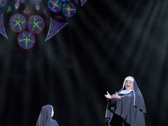 -交通银行前滩31演艺中心