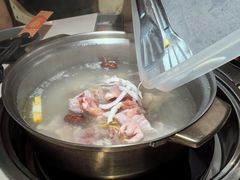 -喃喃椰·糟粕醋·椰子鸡火锅(七堡花园店)