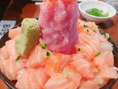 三文鱼火山丼-魔丼屋(日月光店)