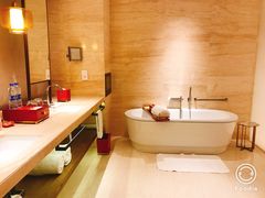 -上海衡山路十二号华邑酒店