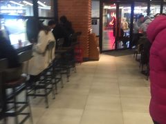-星巴克(上海虹桥新天地二店)