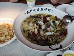-江渔儿酸菜鱼·拔草餐厅(虎门君乐汇店)