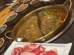 -顶顶汤火牛排火锅·经典铜锅涮肉