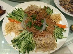 -八府香鸭·啫啫煲(华山路店)