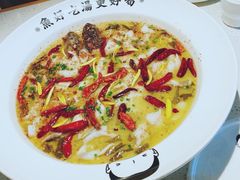 老坛酸菜鱼-江渔儿酸菜鱼(东厦一百店)