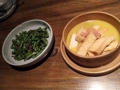 -童年小筑餐厅(申花路店)