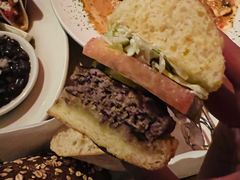 经典汉堡-The Cheesecake Factory 芝乐坊餐厅(王府中環店)