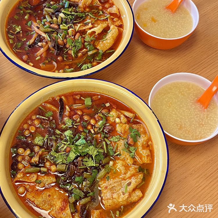 在合肥！路边才20多的螺蛳粉火锅好吃哭了😭