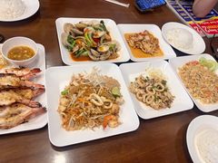-两兄弟Song Pee Nong(2号店)