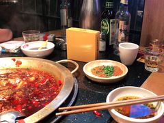 -潮火锅·麻辣牛肉火锅(观音桥方圆·LIVE店)