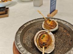 石锅大鲍鱼-品海楼·大连海胆锅贴馆(东港店)