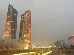 -南京眼步行桥