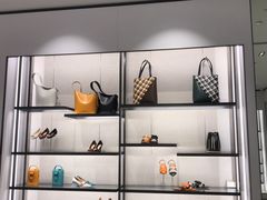 -CHARLES&KEITH(城西银泰店)