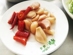 泡椒泡蒜-阿竹黄焖鸡