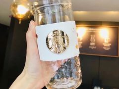 白金鱼鳞玻璃杯-星巴克(大连柏威年店)