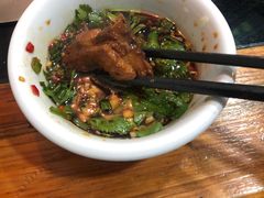 -三里屯土灶炖公鸡地锅鸡(江东店)