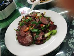 苗家血豆腐-龚师傅土菜馆.地道农家菜(魅力湘西店)