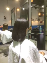 -FRIDAY星期五专业美发沙龙