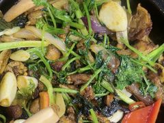 -沙胆彪炭炉牛杂煲(上海日月光广场店)