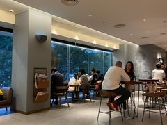 大堂-星巴克臻选(广州好世界广场店)