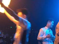 -SPACE(欢乐颂购物中心店)