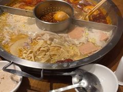 -佬土鹅肠火锅(中建大观店)