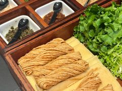 -五谷丰登农家院·地道胶东菜·海鲜烧烤(威海店)