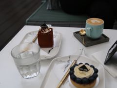 -UNI UNI(环亚凯瑟琳店)