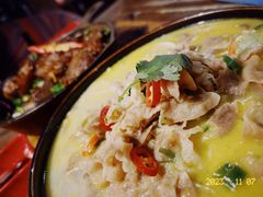 柠檬黄椒酸汤肥牛-雀舞云南菜(天津天河城购物中心店)